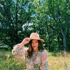 Meet your Posher, Ariel